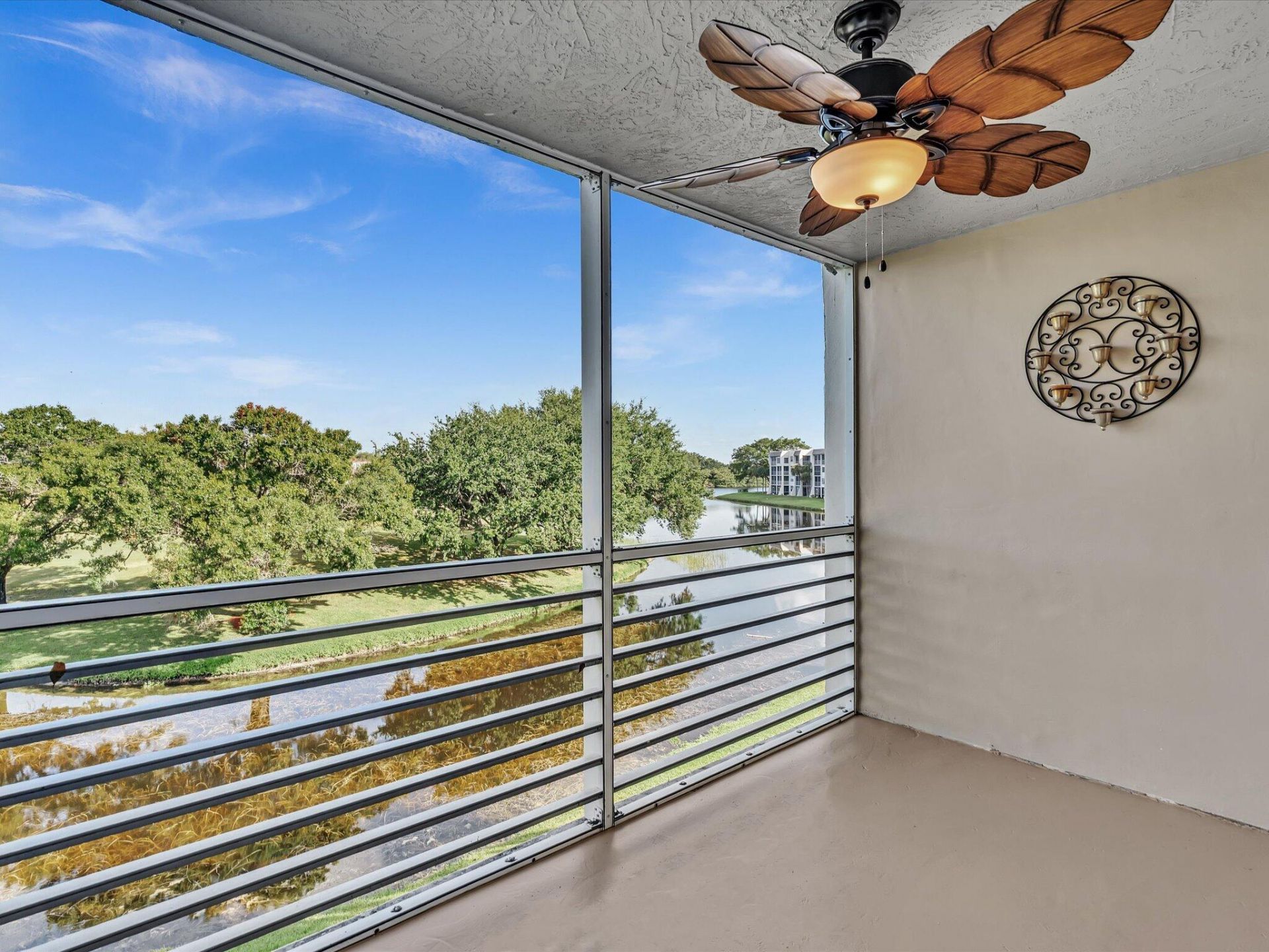 9470 Poinciana Place, Unit 303, Davie, FL 33324 Photo