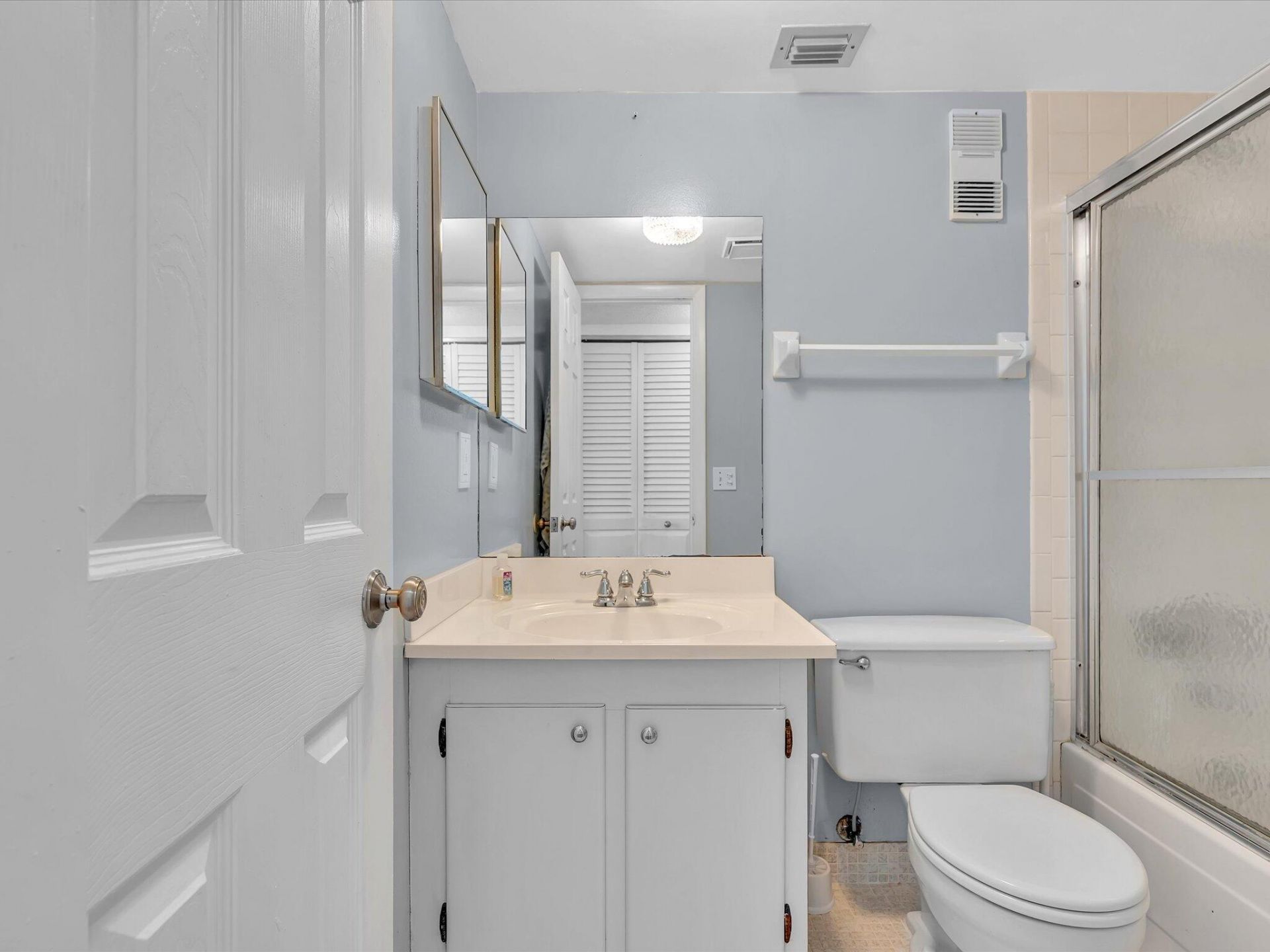 9470 Poinciana Place, Unit 303, Davie, FL 33324 Photo