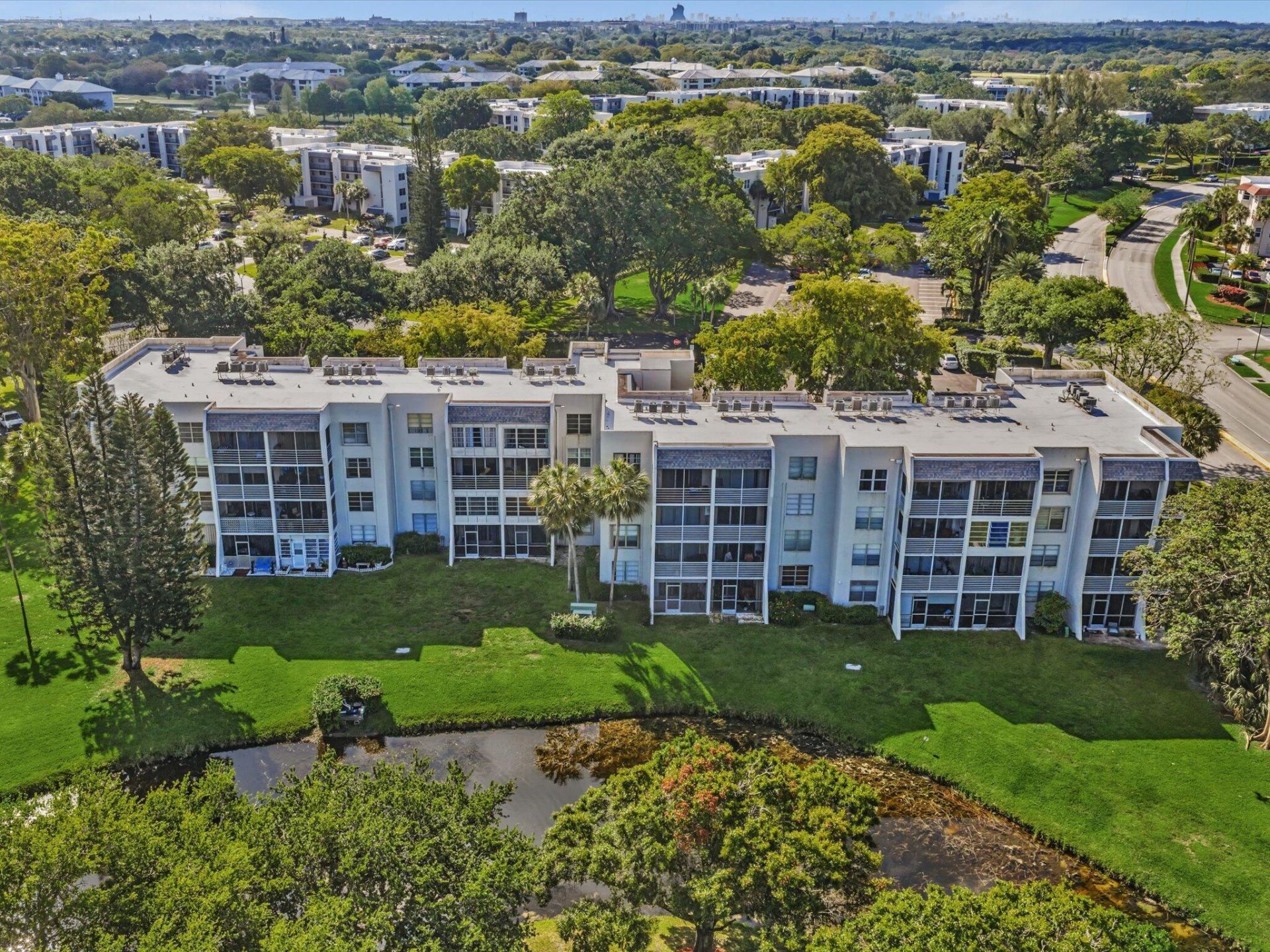 9470 Poinciana Place, Unit 303, Davie, FL 33324 Photo