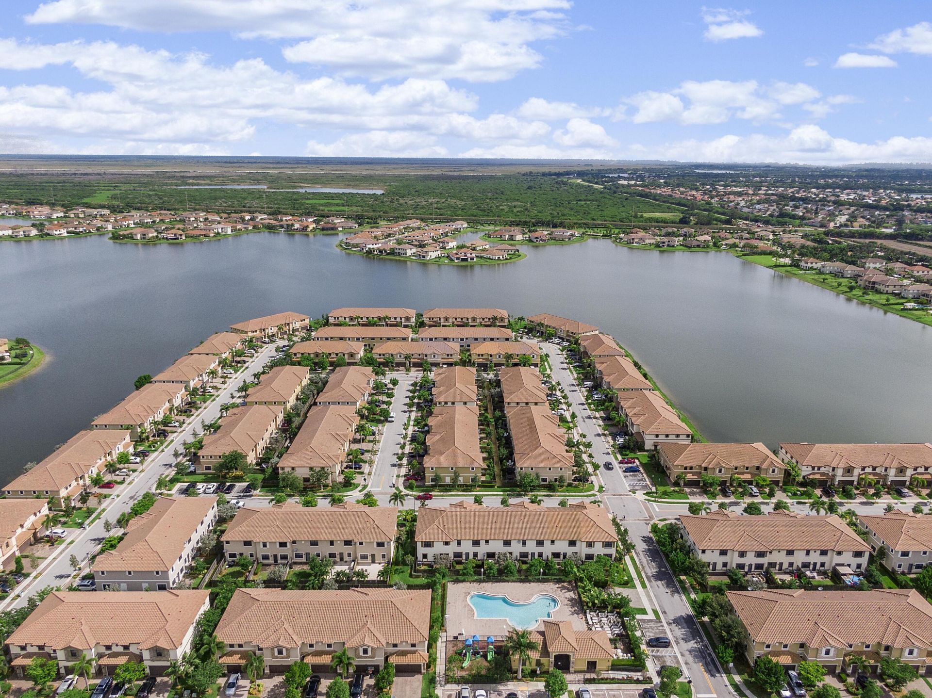9628 Town Parc Circle S, Parkland, FL 33076 Photo
