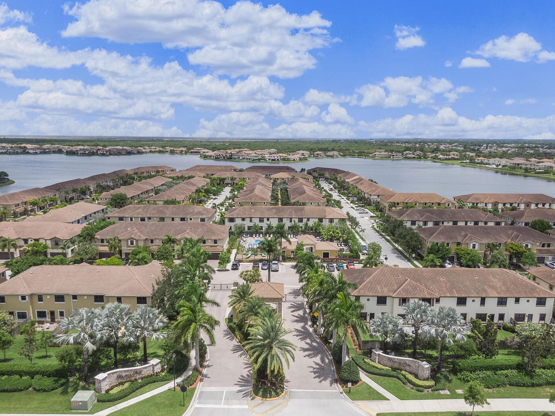 9628 Town Parc Circle S, Parkland, FL 33076 Photo