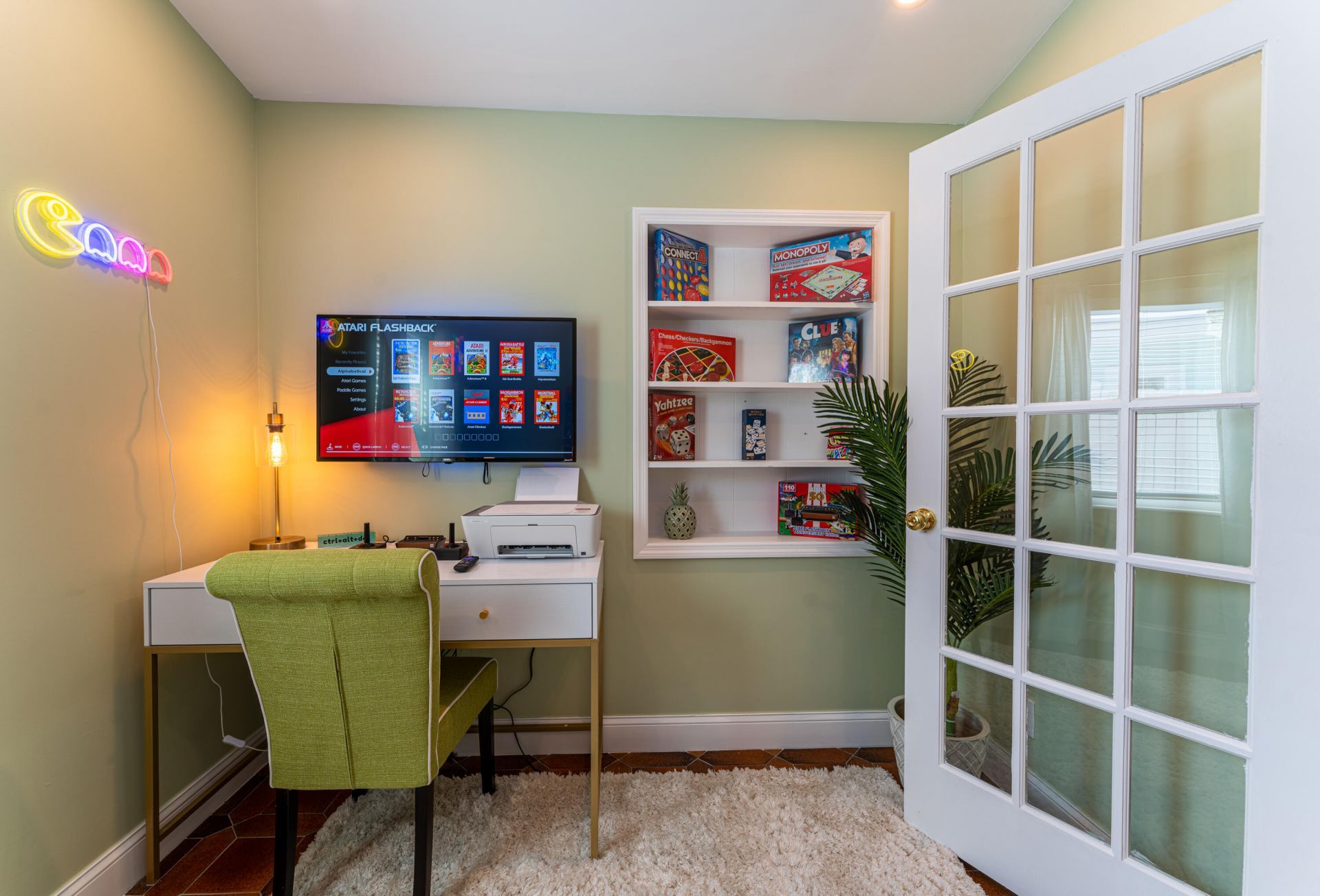 323 Pinewood Street, Lantana, FL 33462 Photo