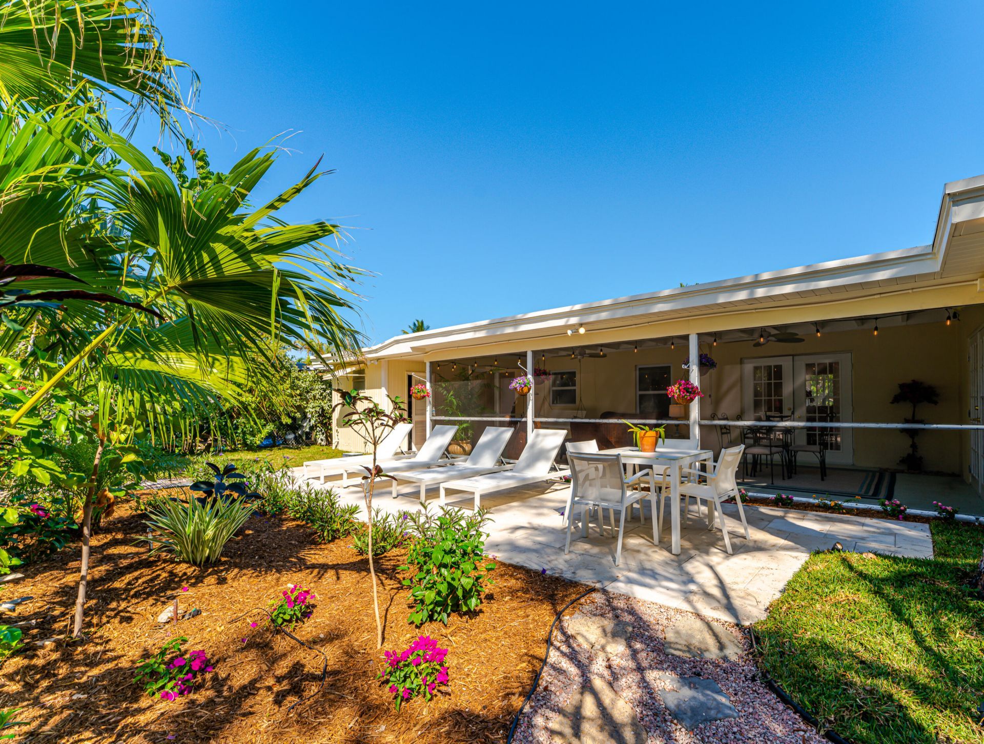 323 Pinewood Street, Lantana, FL 33462 Photo