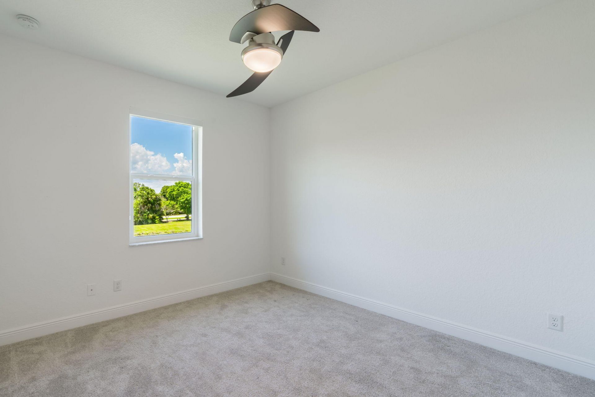 696 NE Waters Edge Lane, Port Saint Lucie, FL 34983 Photo