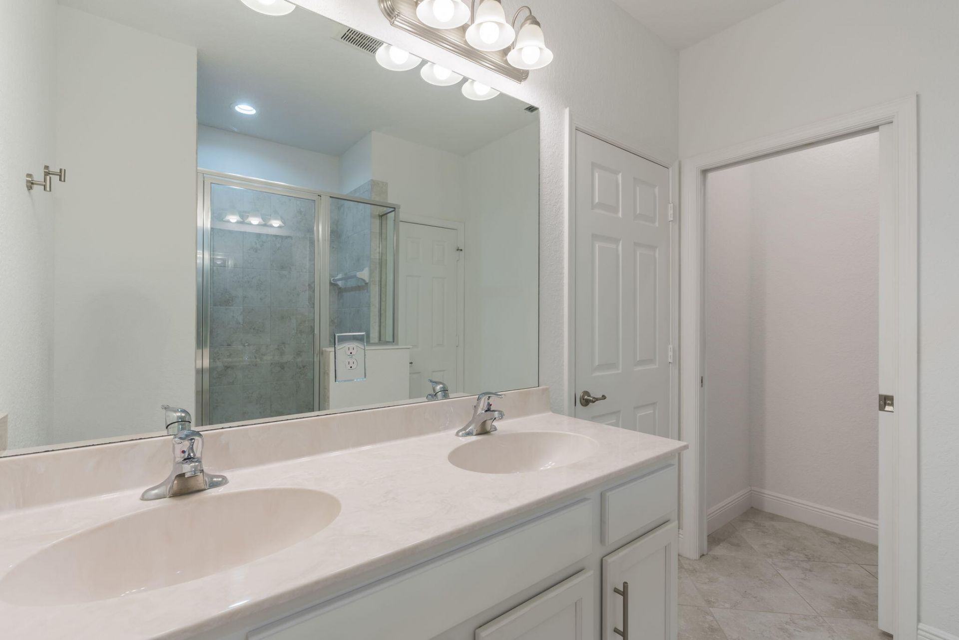 696 NE Waters Edge Lane, Port Saint Lucie, FL 34983 Photo