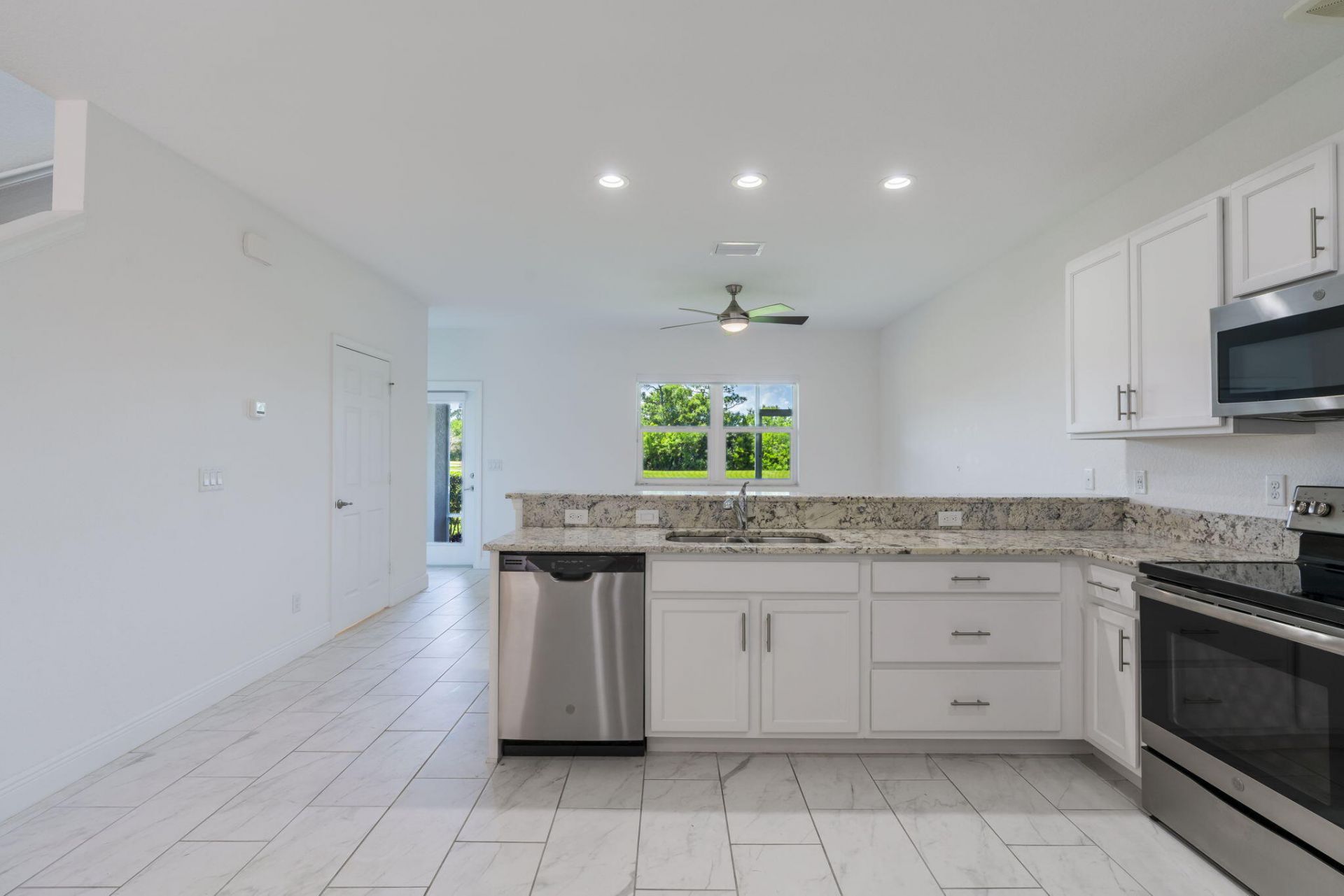 696 NE Waters Edge Lane, Port Saint Lucie, FL 34983 Photo