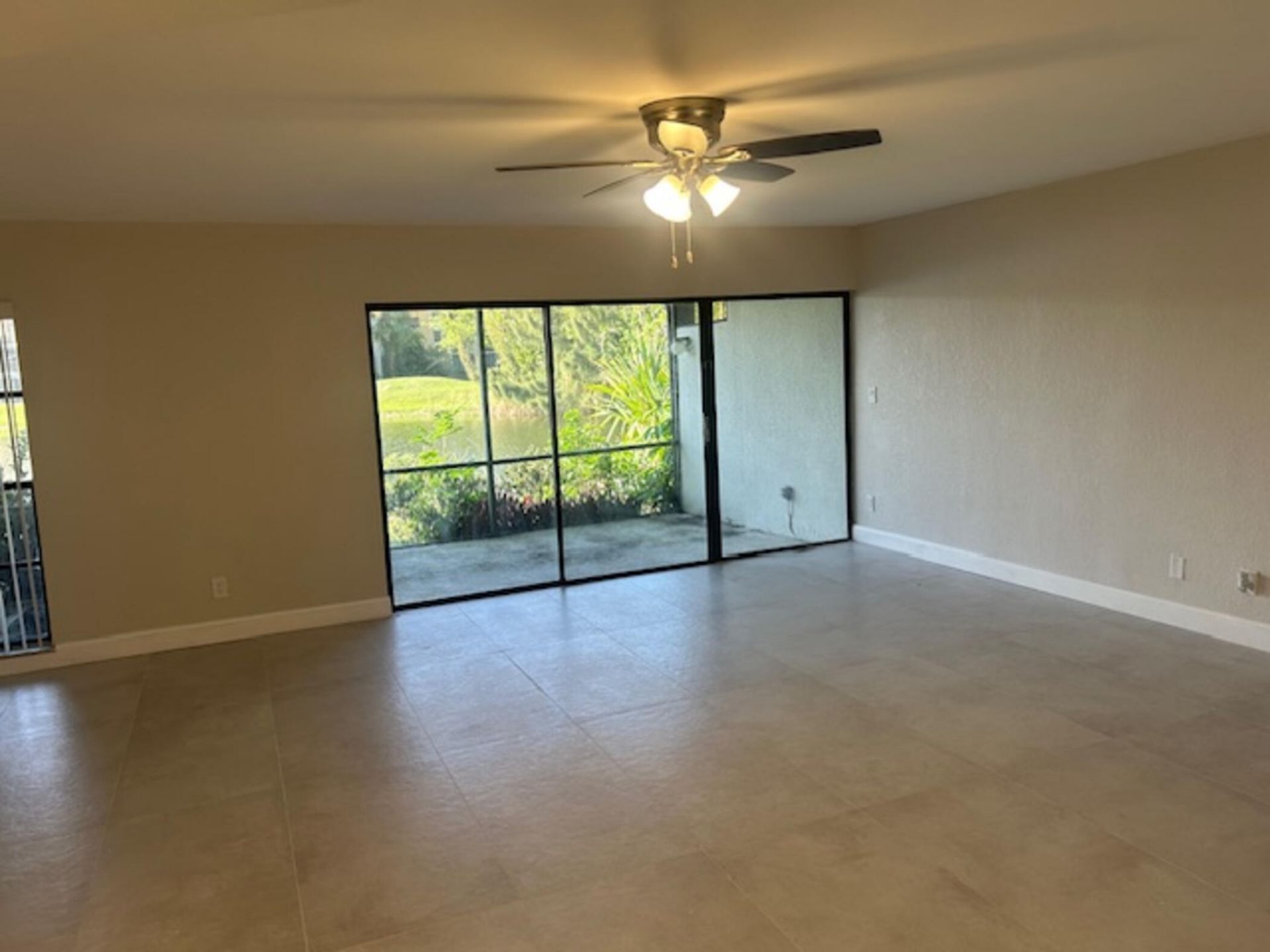 6563 Racquet Club Drive, Unit 124, Lauderhill, FL 33319 Photo