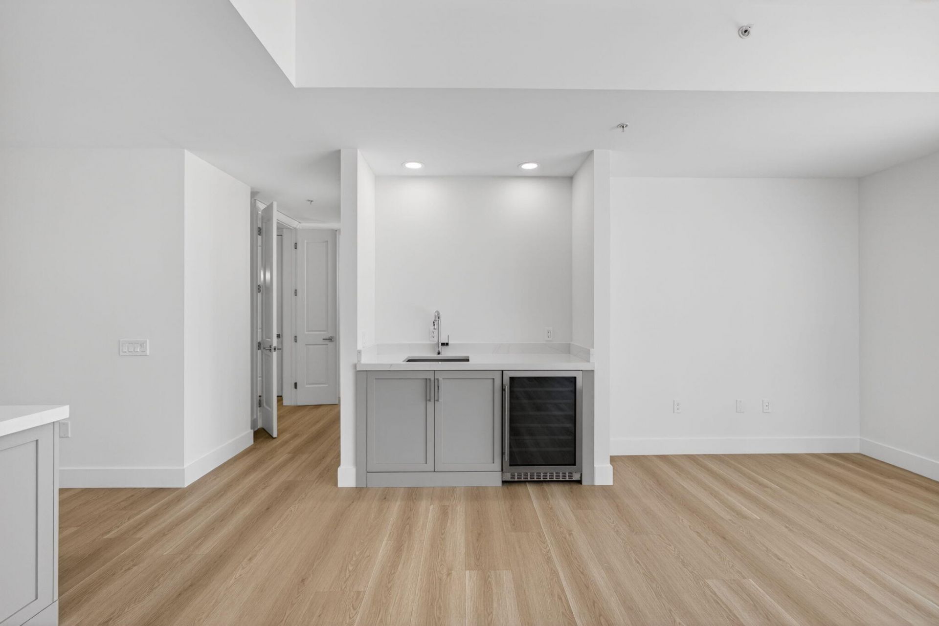 182 Lake Drive, Unit 5-301, Palm Beach Shores, FL 33404 Photo