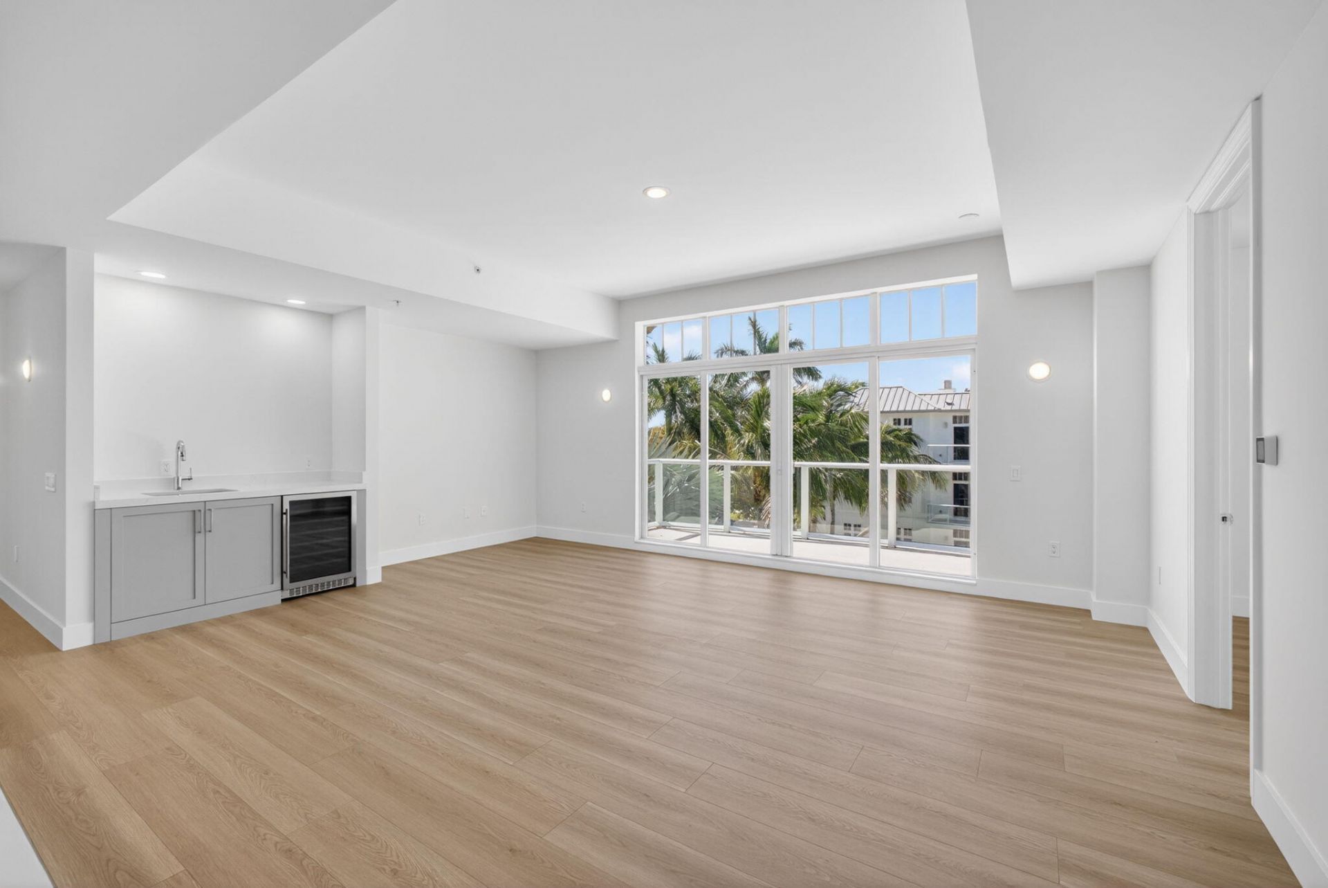 182 Lake Drive, Unit 5-301, Palm Beach Shores, FL 33404 Photo