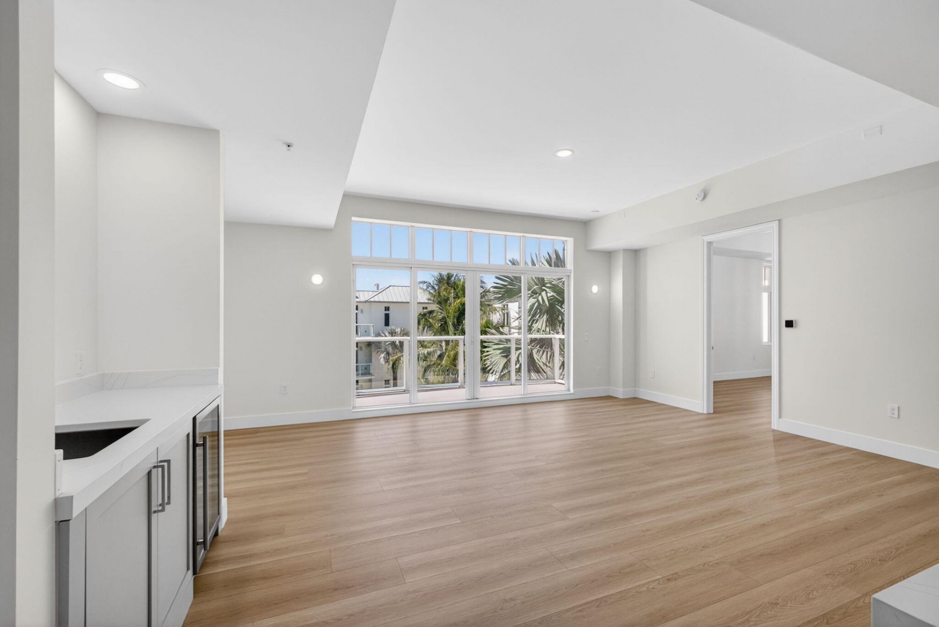 182 Lake Drive, Unit 5-301, Palm Beach Shores, FL 33404 Photo