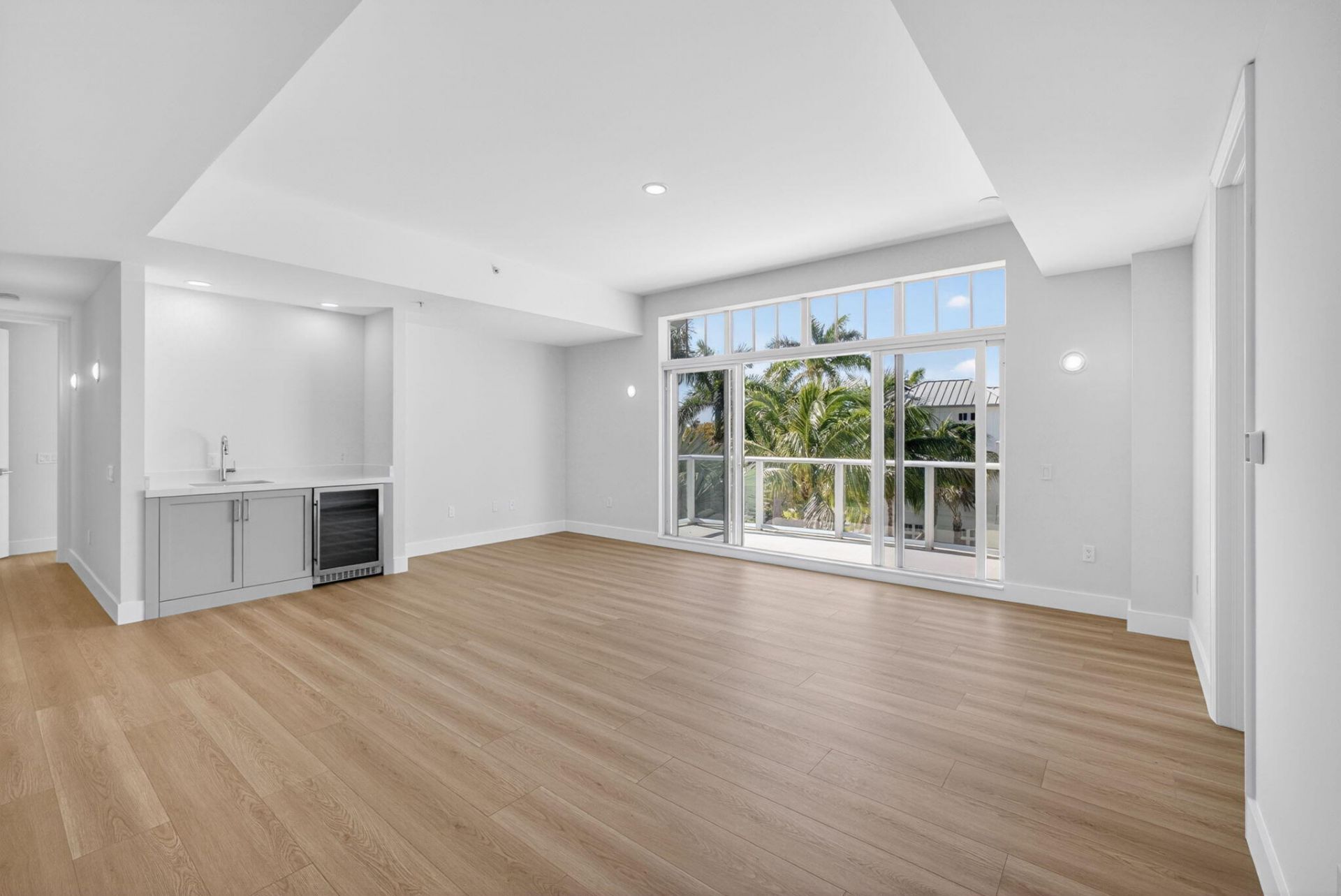 182 Lake Drive, Unit 5-301, Palm Beach Shores, FL 33404 Photo