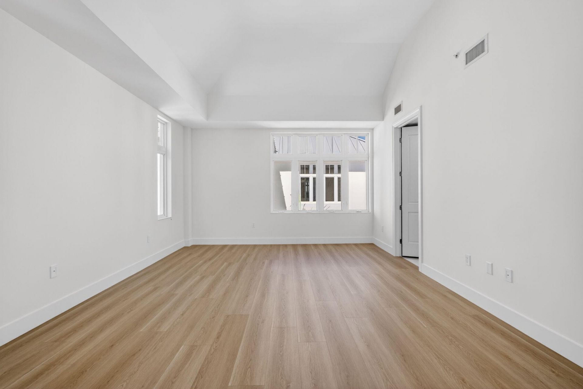 182 Lake Drive, Unit 5-301, Palm Beach Shores, FL 33404 Photo