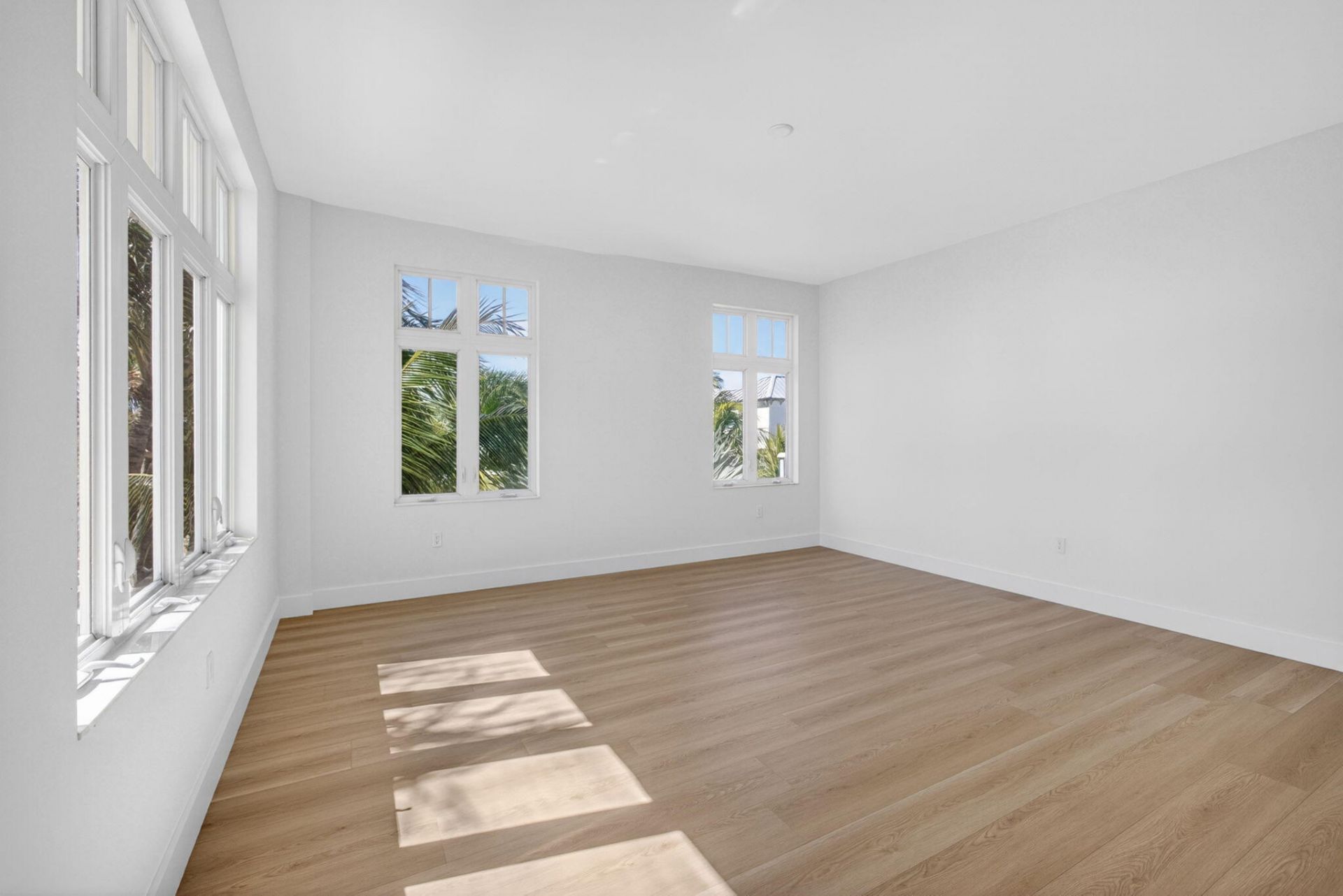 182 Lake Drive, Unit 5-301, Palm Beach Shores, FL 33404 Photo