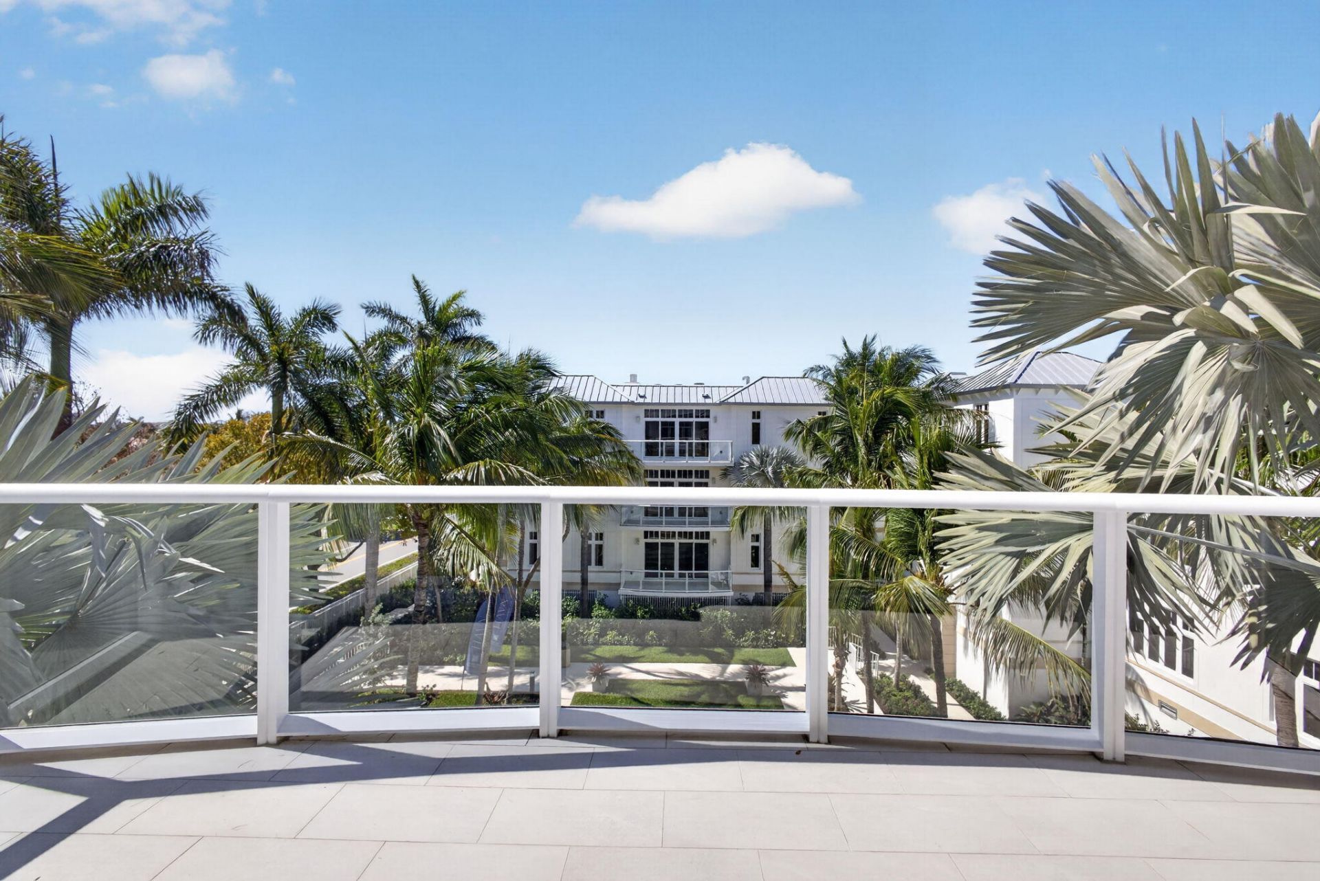 182 Lake Drive, Unit 5-301, Palm Beach Shores, FL 33404 Photo