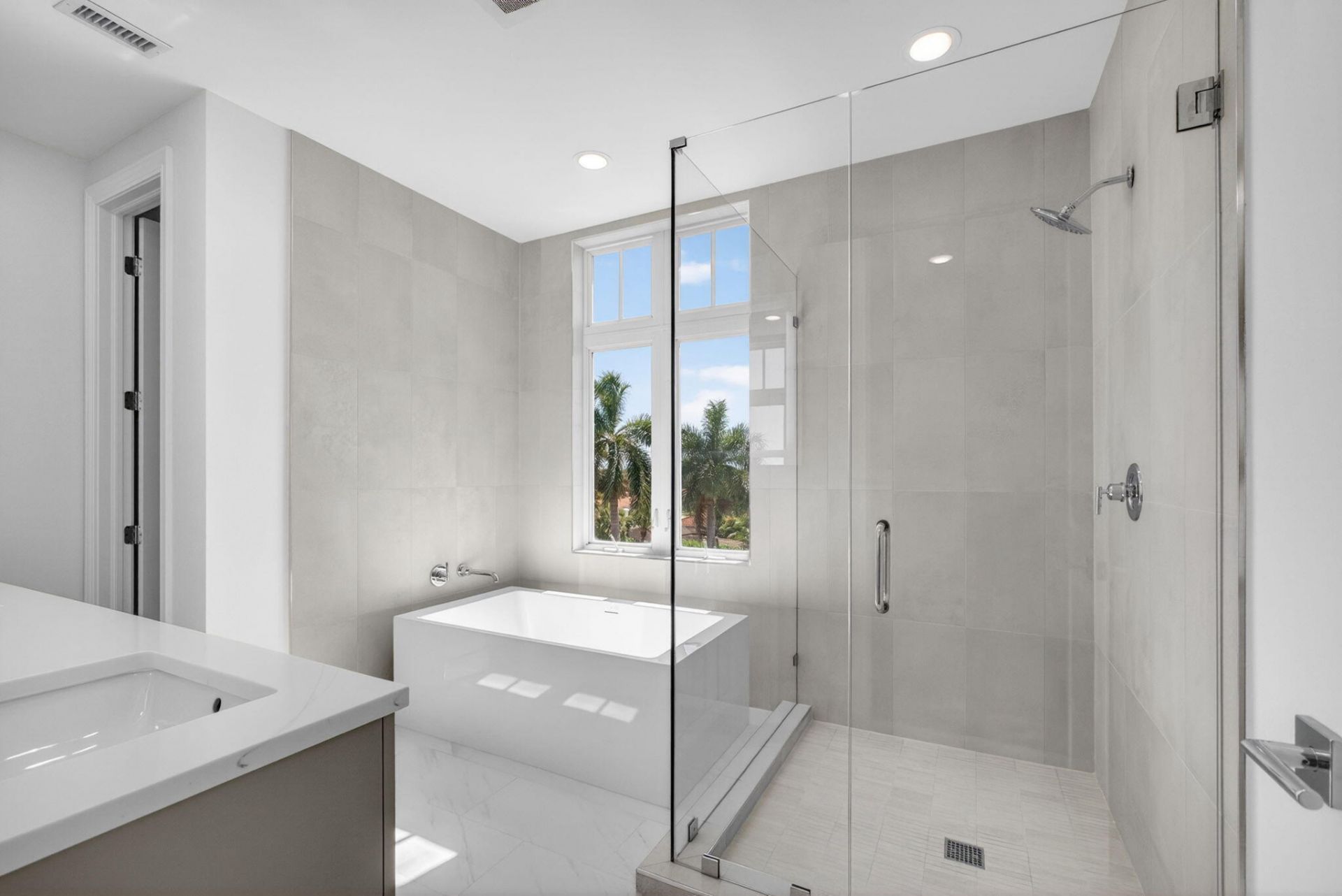 182 Lake Drive, Unit 5-301, Palm Beach Shores, FL 33404 Photo