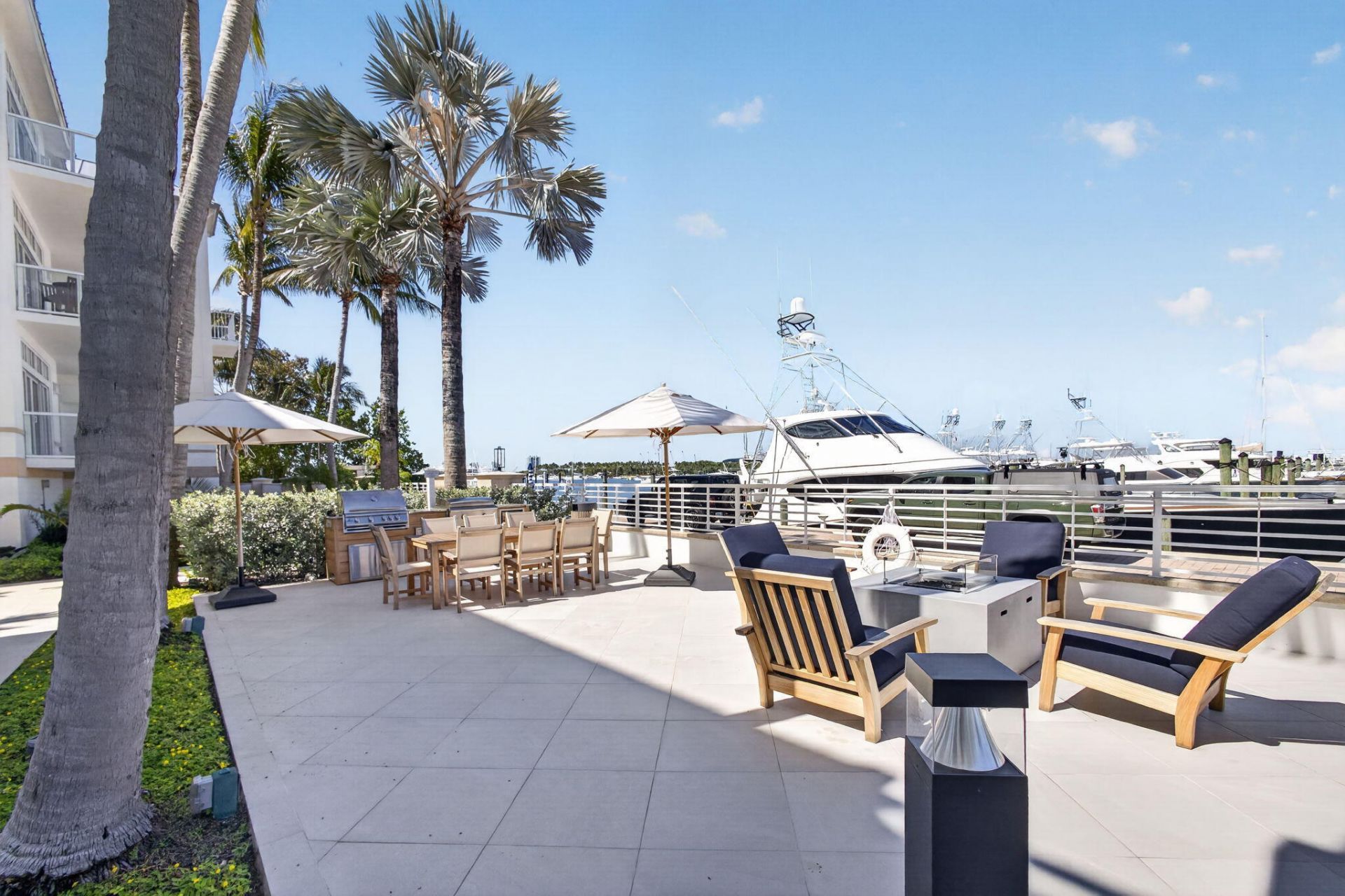 182 Lake Drive, Unit 5-301, Palm Beach Shores, FL 33404 Photo