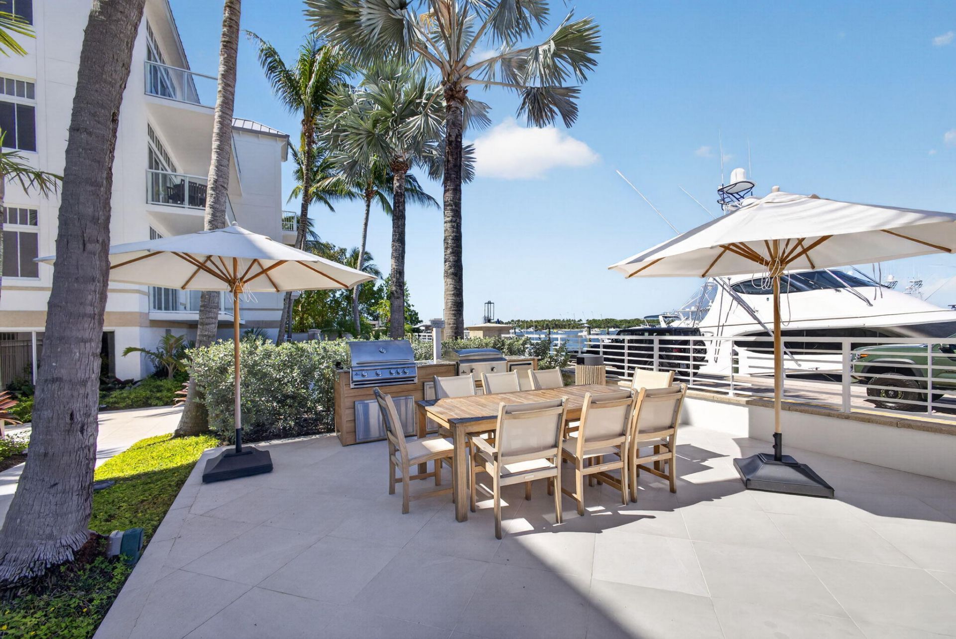 182 Lake Drive, Unit 5-301, Palm Beach Shores, FL 33404 Photo