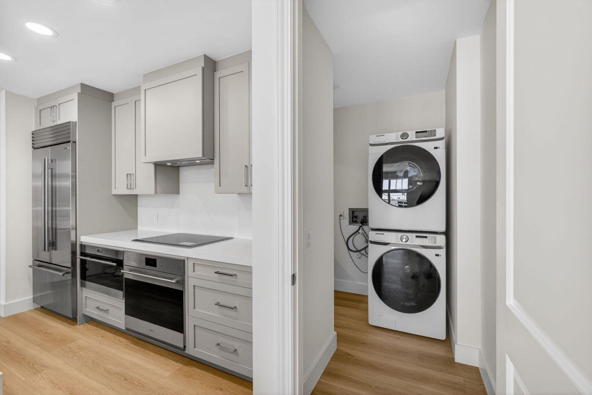 182 Lake Drive, Unit 5-301, Palm Beach Shores, FL 33404 Photo