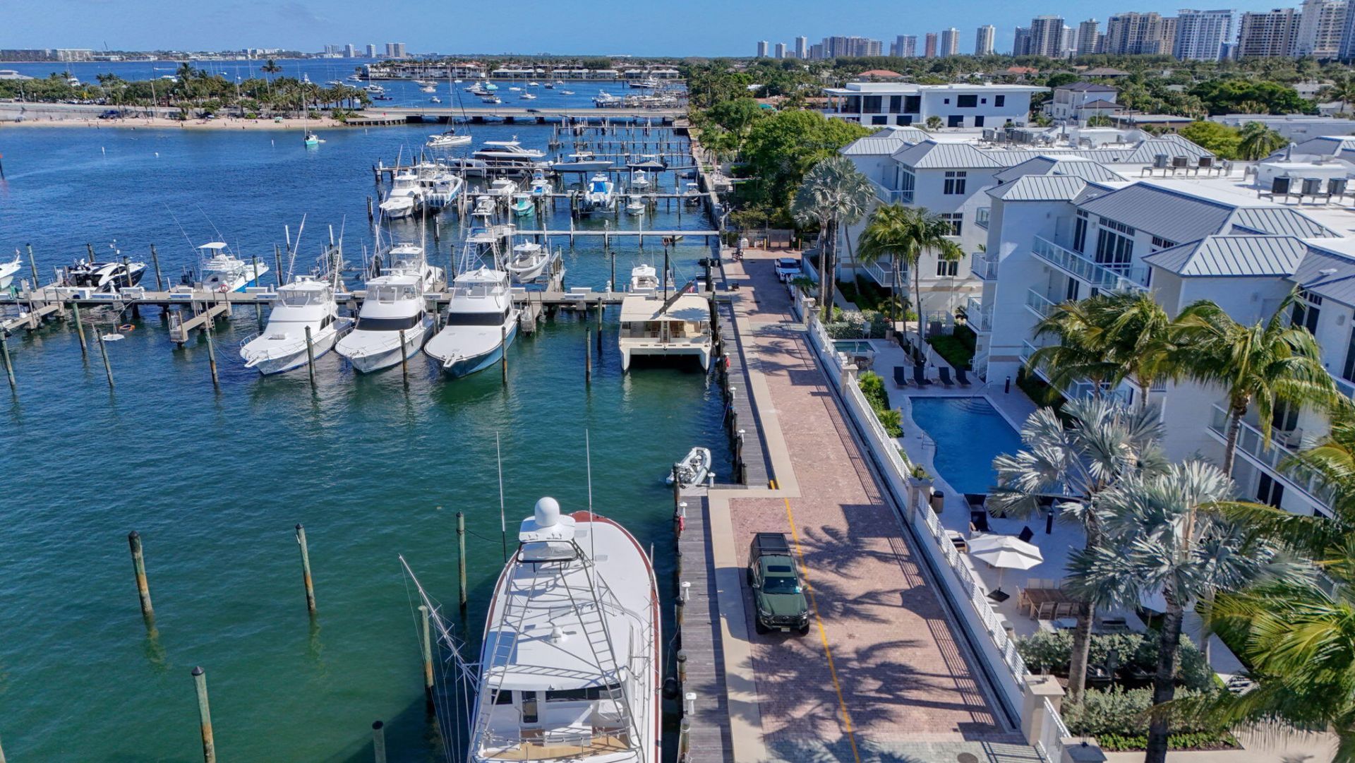 182 Lake Drive, Unit 5-301, Palm Beach Shores, FL 33404 Photo