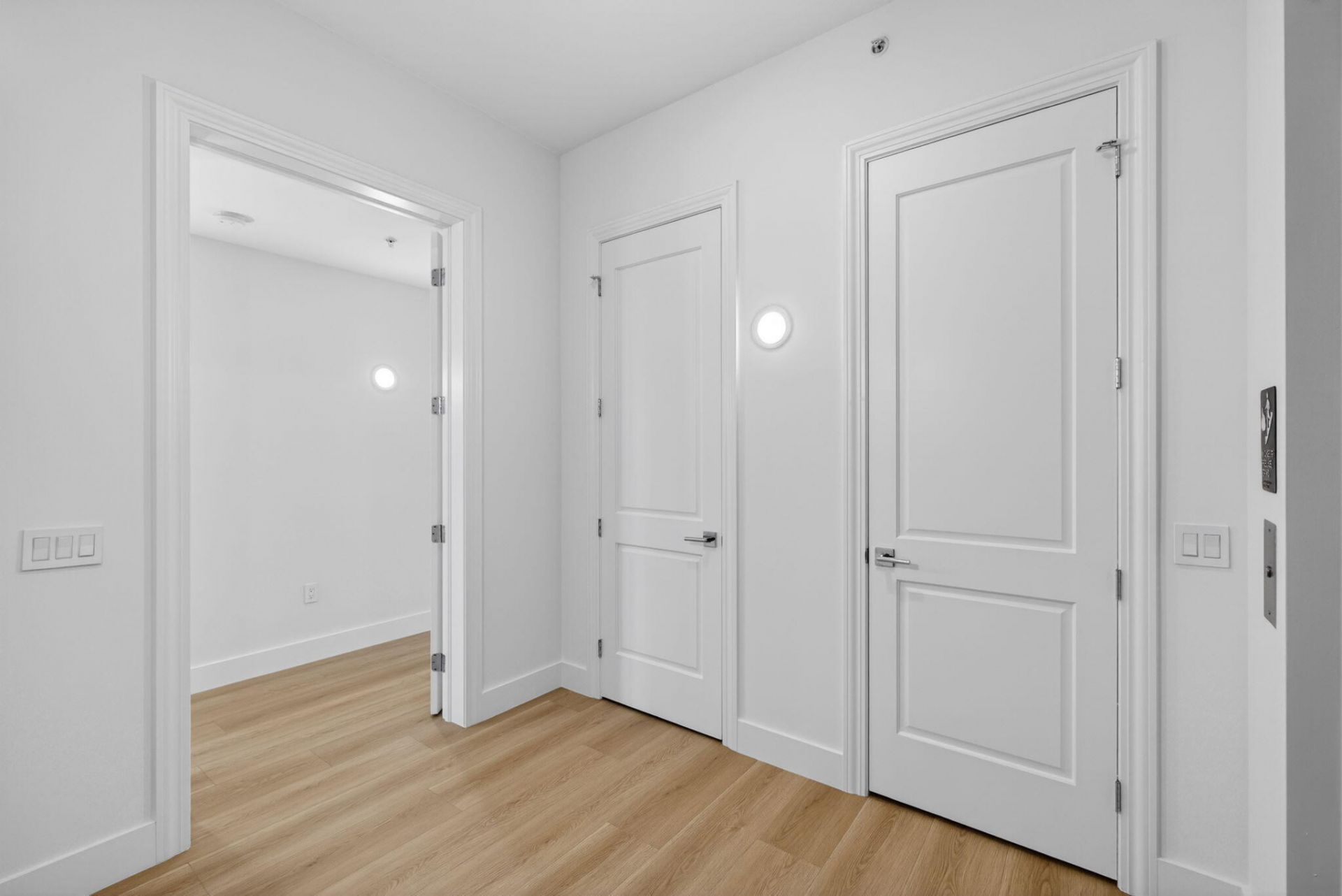 182 Lake Drive, Unit 5-301, Palm Beach Shores, FL 33404 Photo