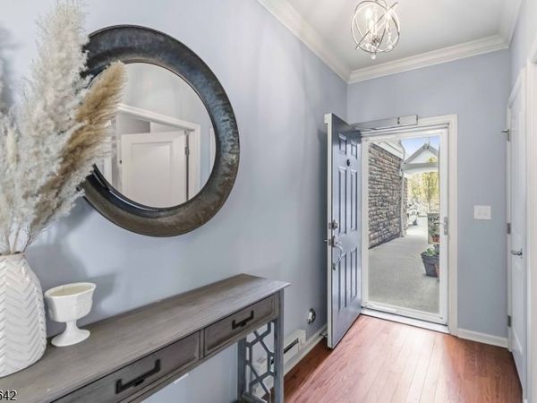 307 Waterview Ct, Hanover, NJ 07927