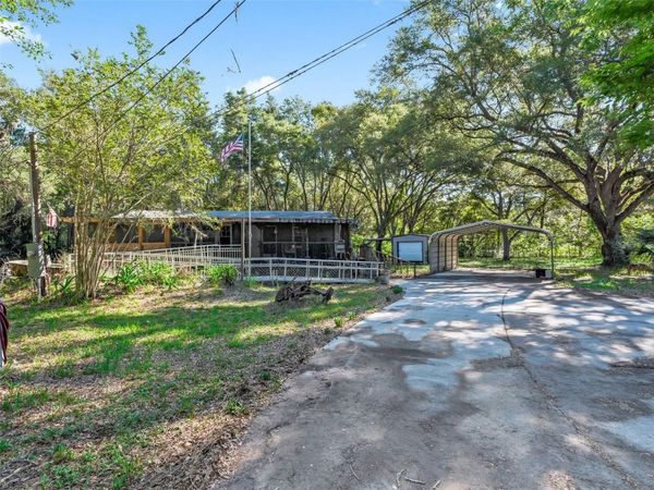 3861 CR 519 , COLEMAN, FL 33521