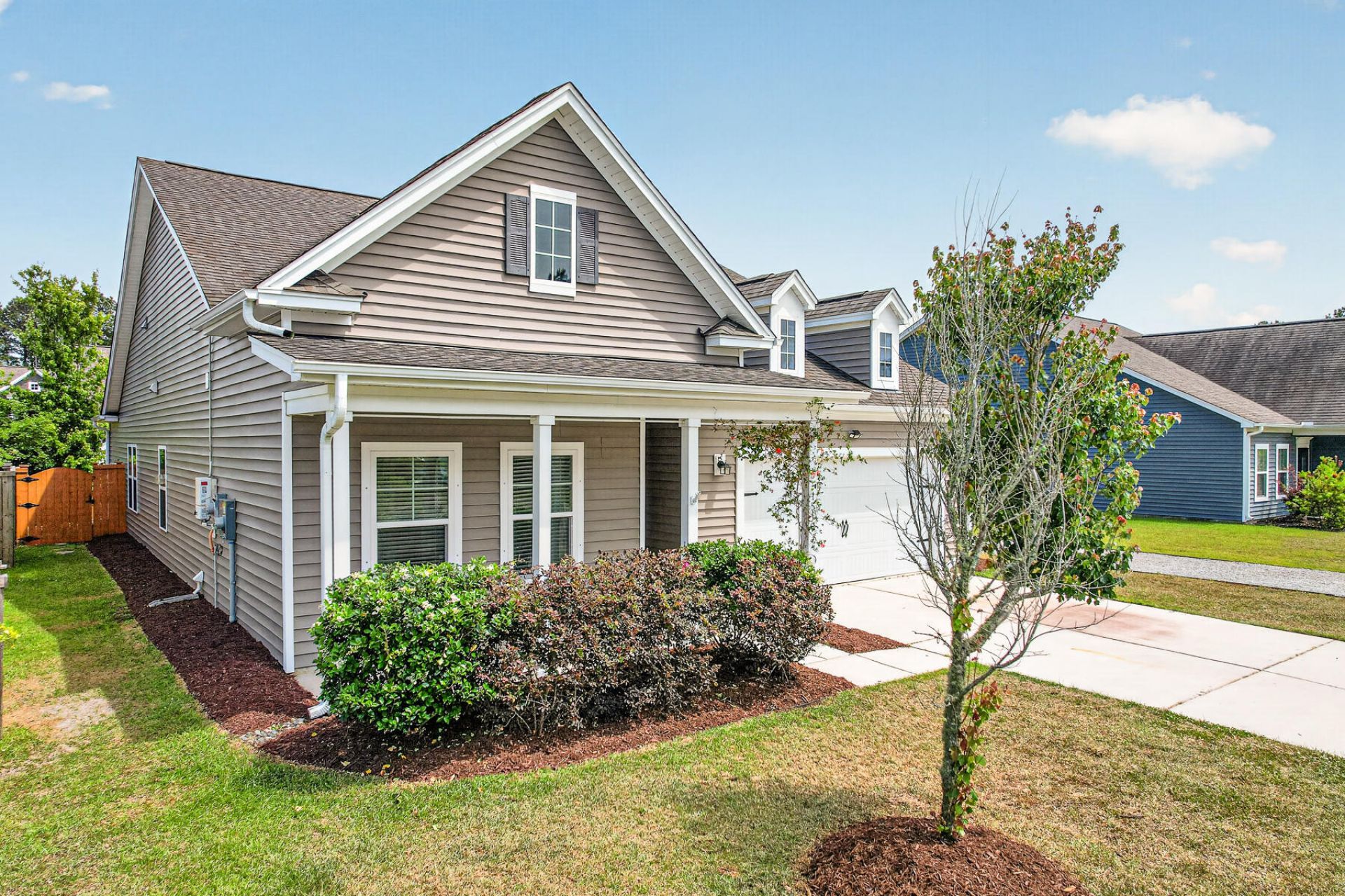 1510 Dawn Mist Way Photo 4