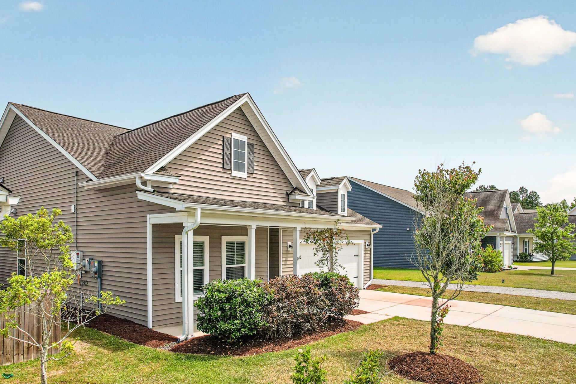 1510 Dawn Mist Way Photo 5