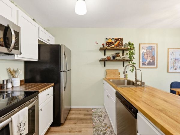 507 East Bluff, Unit 507, Madison, WI 53704