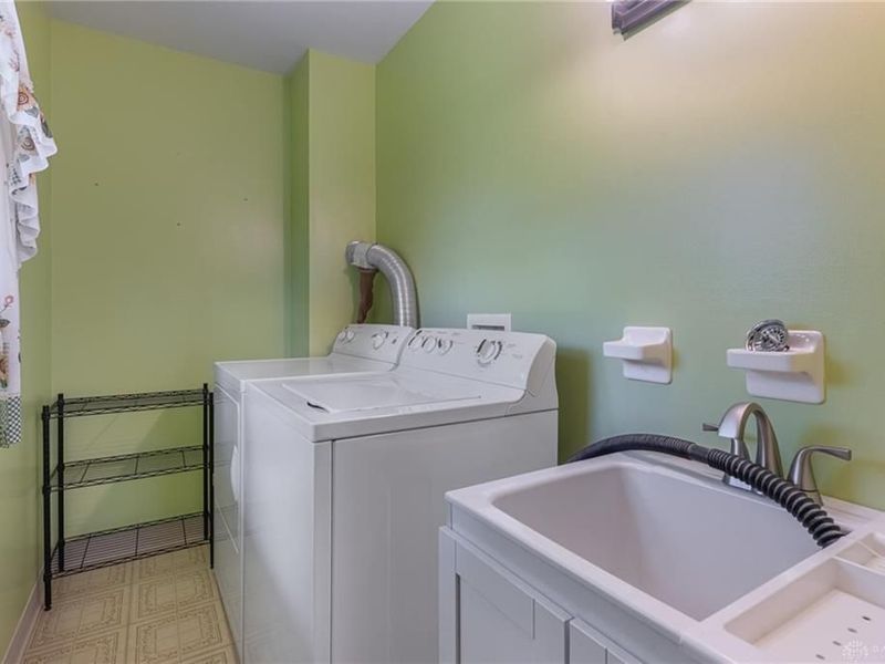 6915 Salem Avenue, Clayton, OH 45315 Photo 16