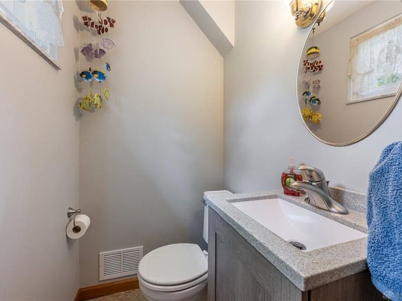 6915 Salem Avenue, Clayton, OH 45315 Photo 22