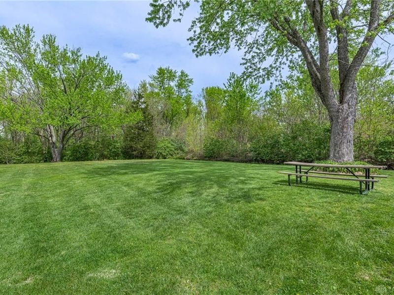 6915 Salem Avenue, Clayton, OH 45315 Photo 30