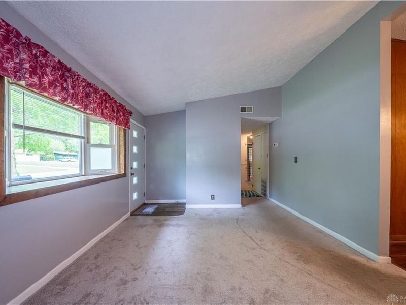 89 Lower Hillside Drive, Bellbrook, OH 45305 Photo 4