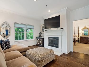 3400 Welborn Street, Unit 323, Dallas, TX 75219
