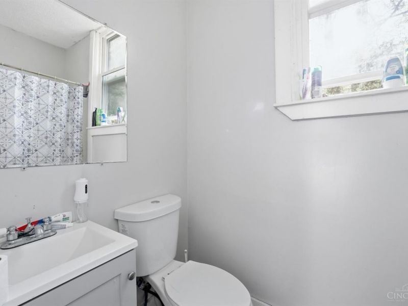 1743 Baltimore Avenue, Cincinnati, OH 45225 Photo 20