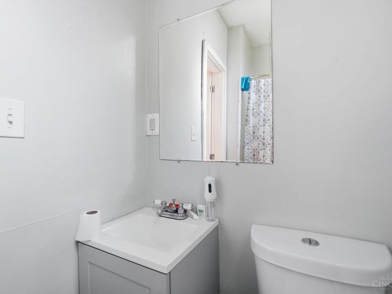 1743 Baltimore Avenue, Cincinnati, OH 45225 Photo 21