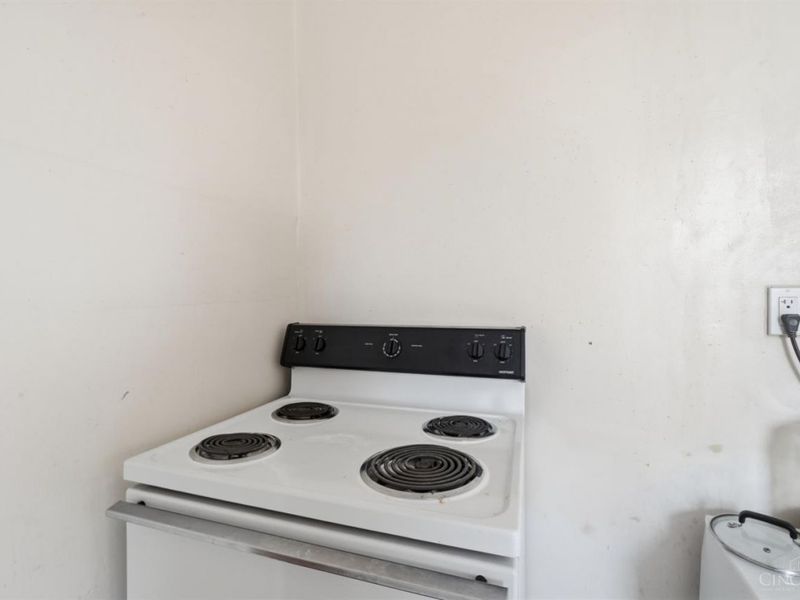 1743 Baltimore Avenue, Cincinnati, OH 45225 Photo 42