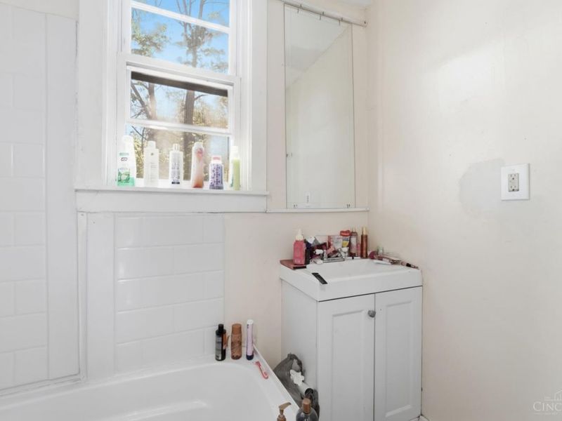 1743 Baltimore Avenue, Cincinnati, OH 45225 Photo 63