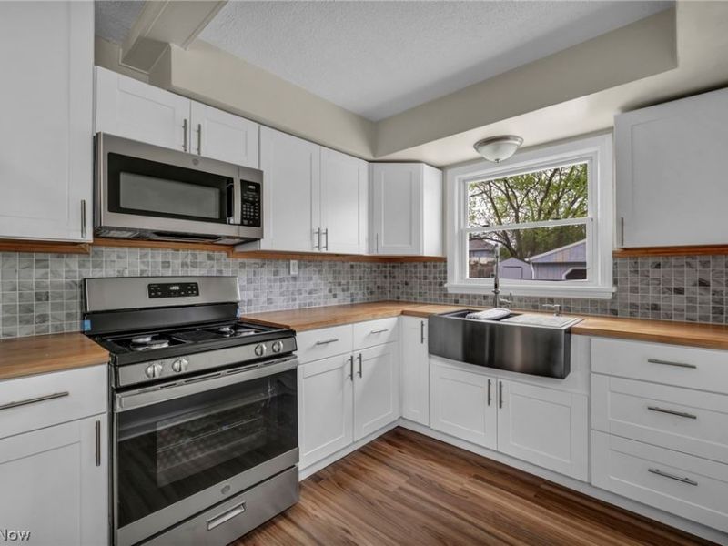 5234 Henry Street, Maple Heights, OH 44137 Photo 13