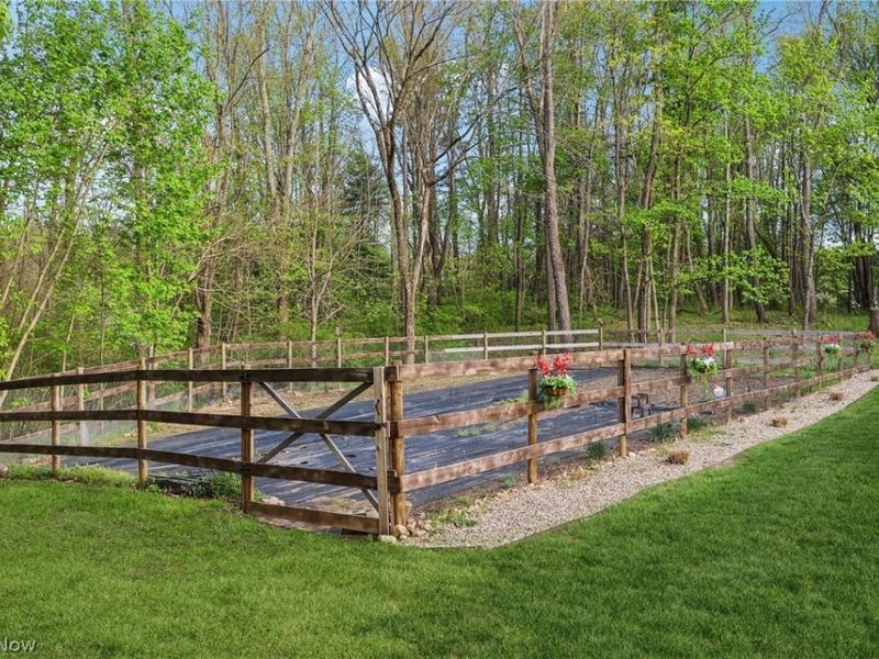 2765 Graybill Road, Uniontown, OH 44685 Photo 46