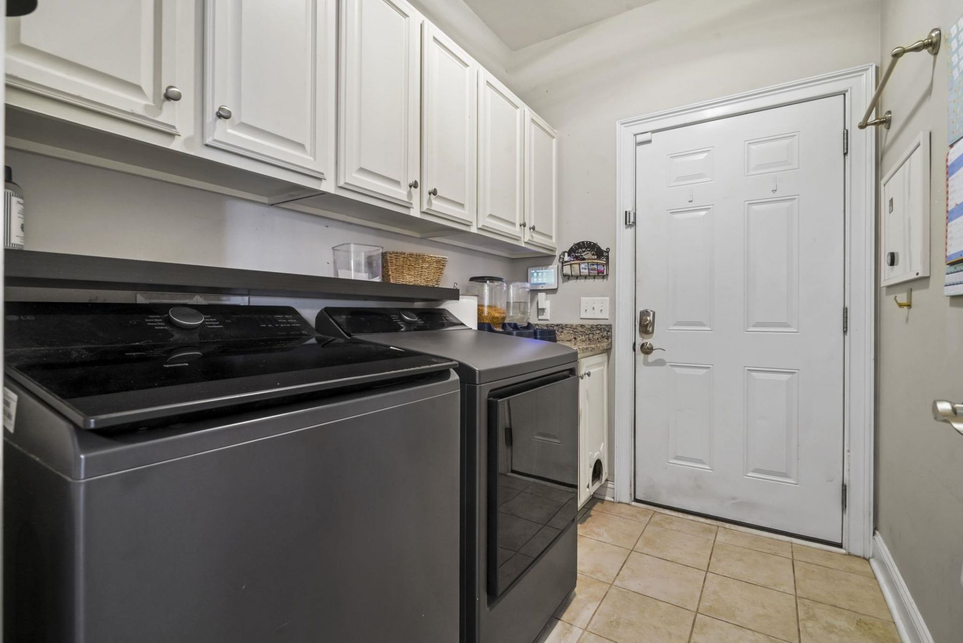2589 Long Avenue Ext. Photo 25