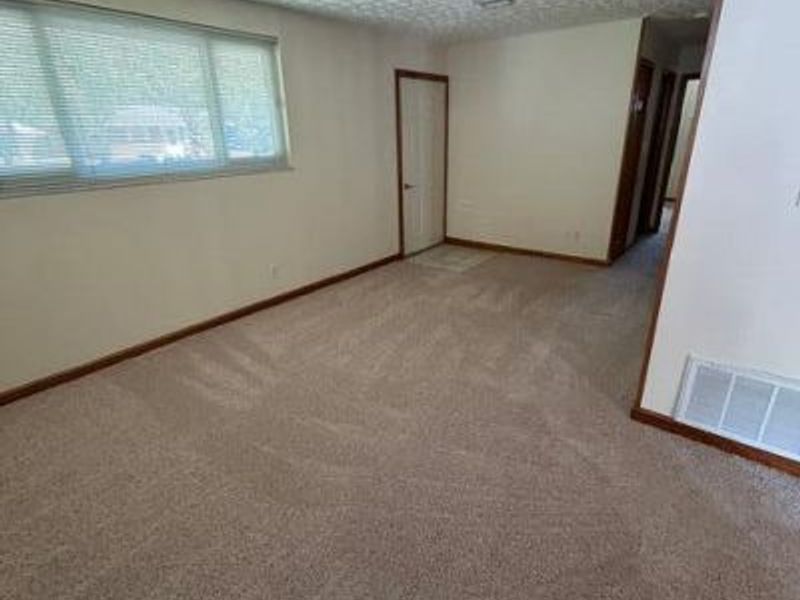 5215 Wyandot Place , Hilliard, OH 43026 Photo 8