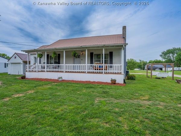 629 3rd Street, New Haven, WV 25265
