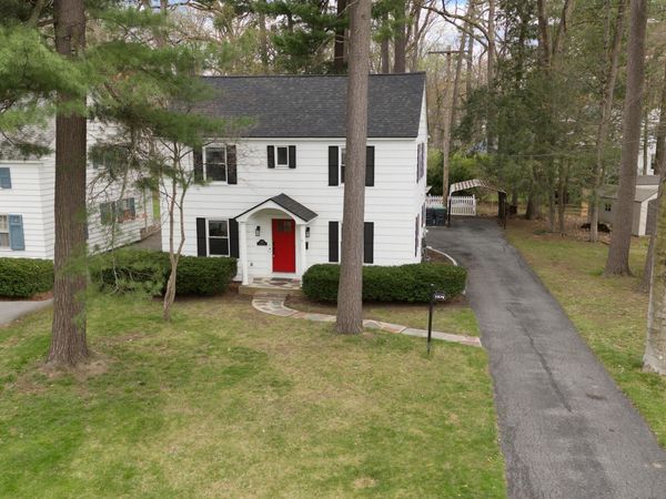 1575 Dean Street, Niskayuna, NY 12309