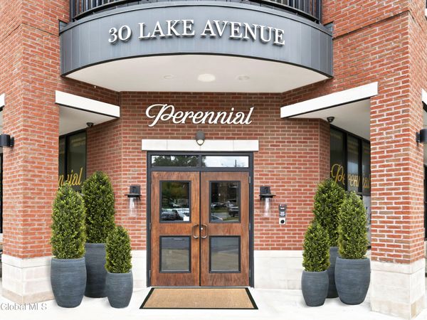 30 Lake Avenue, Unit 207, Saratoga Springs, NY 12866