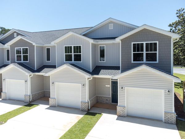 971 Skylark Road, Mary Esther, FL 32569