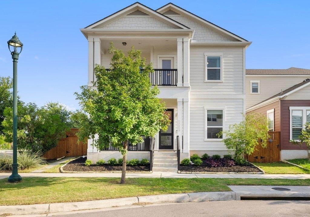5009 Camacho St, Austin, TX 78723 Main Photo