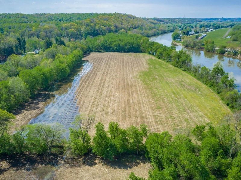 3725 N River Road E, Zanesville, OH 43701 Photo 11