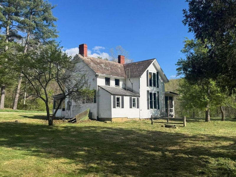 3725 N River Road E, Zanesville, OH 43701 Photo 5