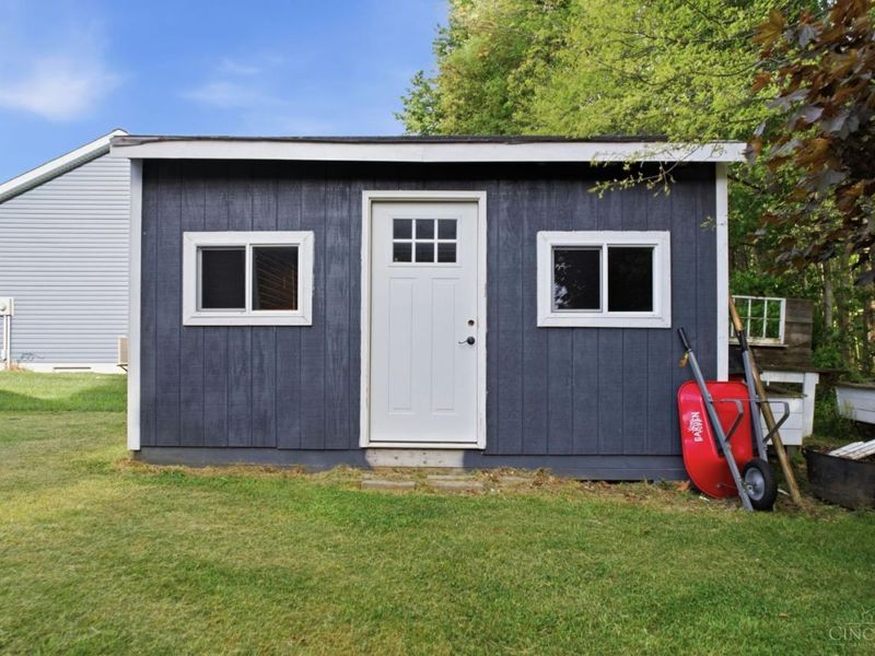 102 Kayleigh Drive, Sterling Twp, OH 45154 Photo 10